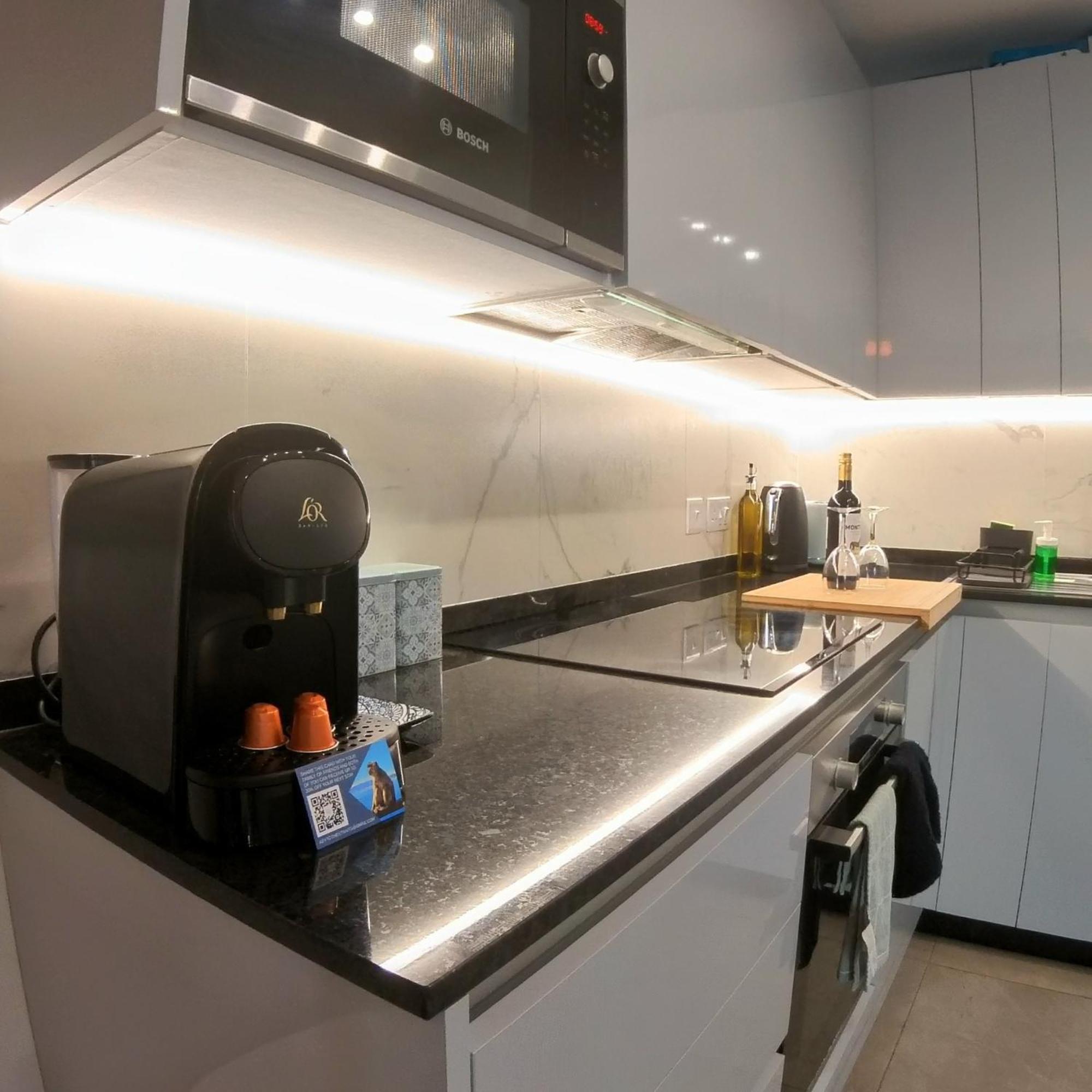 New Luxury Sunrise Oceanview Apartment In Gibraltar Exterior foto